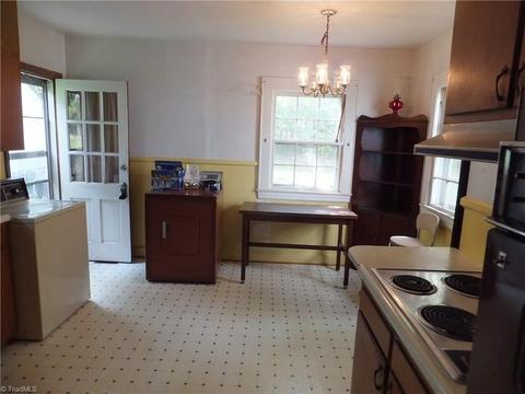 2304 Hickswood Rd, High Point, NC 27265 photo 7