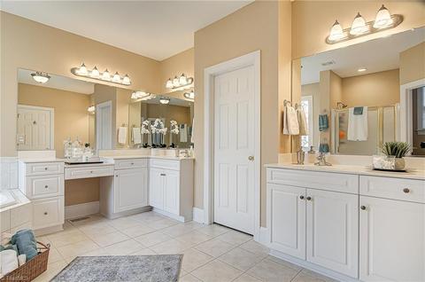 4353 Ashton Oaks Ct, High Point, NC 27265 photo 12