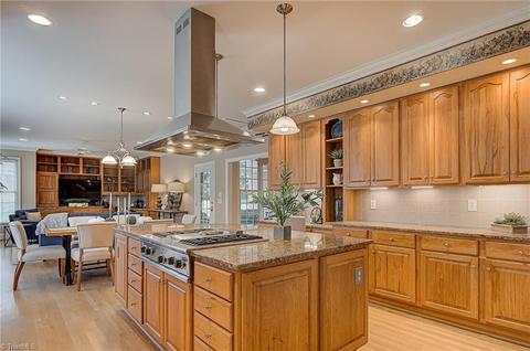 4353 Ashton Oaks Ct, High Point, NC 27265 photo 8