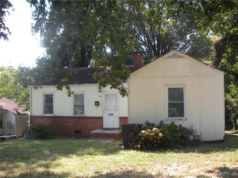704 E Lexington Ave, High Point, NC 27262 photo 1