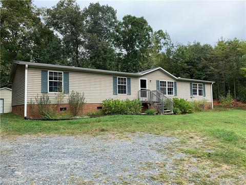 2714 Wildwood Rd, Trinity, NC 27370 photo 1