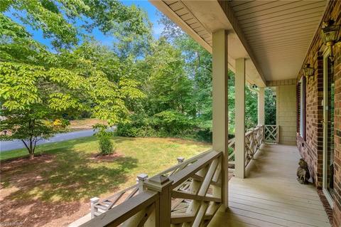 240 Epping Rd, Clemmons, NC 27012 photo 3
