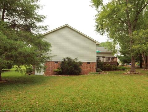2622 Northfork Ter, High Point, NC 27265 photo 19