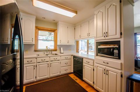 7061 Vashti Rd, Hiddenite, NC 28636 photo 9