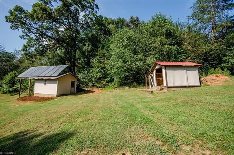 7061 Vashti Rd, Hiddenite, NC 28636 photo 22