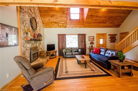 7061 Vashti Rd, Hiddenite, NC 28636 photo 6