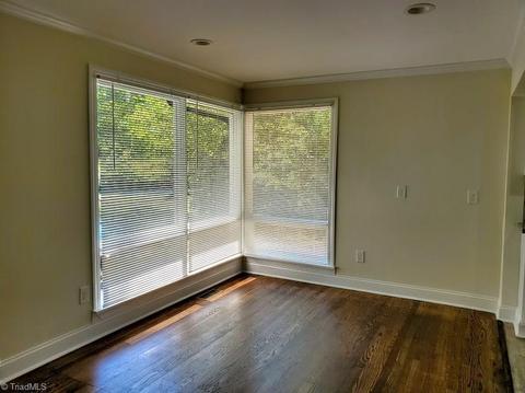703 Manor Dr, High Point, NC 27260 photo 16