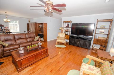 320 Old Mill Rd, High Point, NC 27265 photo 5