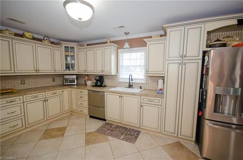 320 Old Mill Rd, High Point, NC 27265 photo 10