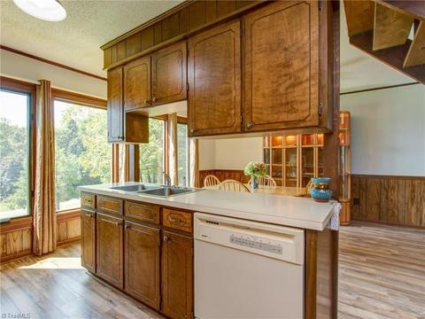 2134 Todd Dr, Trinity, NC 27370 photo 10