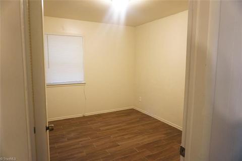 517 Pendleton St, High Point, NC 27260 photo 8