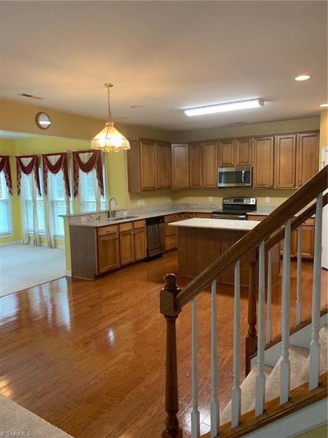 3813 Tonsley Pl, High Point, NC 27265 photo 5