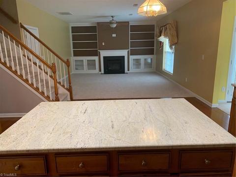 3813 Tonsley Pl, High Point, NC 27265 photo 4