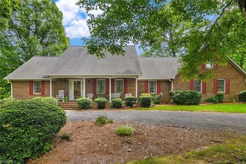 4995 Dock Davis Rd, Clemmons, NC 27012 photo 1