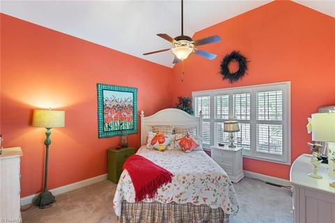 912 Chestnut Dr, High Point, NC 27262 photo 13
