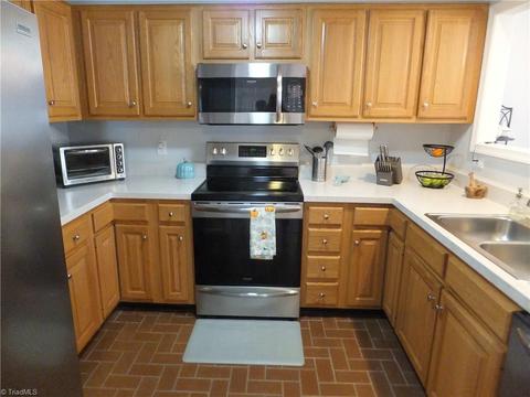 4420 Single Tree Ln, High Point, NC 27265 photo 6