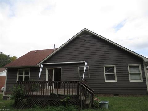 623 Williamsburg Ter, High Point, NC 27262 photo 10