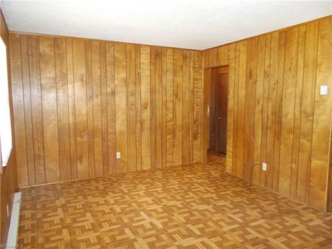 304 Earle Pl, High Point, NC 27265 photo 4