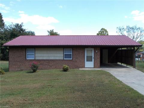 304 Earle Pl, High Point, NC 27265 photo 1