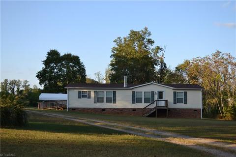 619 Manuel Rd, Mayodan, NC 27027 photo 5