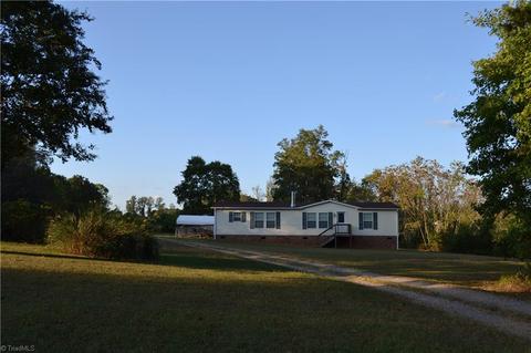 619 Manuel Rd, Mayodan, NC 27027 photo 1