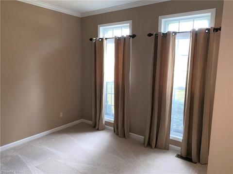4914 Devane Ct, High Point, NC 27265 photo 3