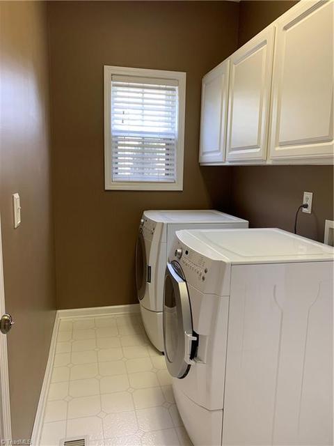 4914 Devane Ct, High Point, NC 27265 photo 13