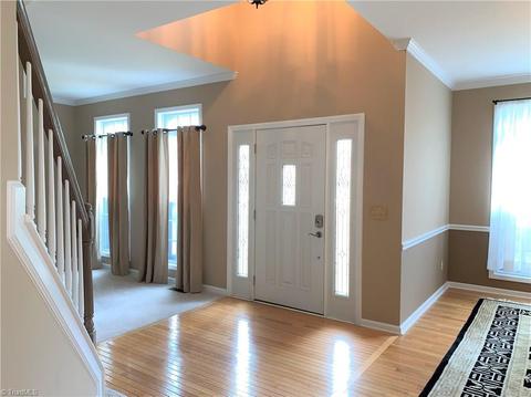 4914 Devane Ct, High Point, NC 27265 photo 2