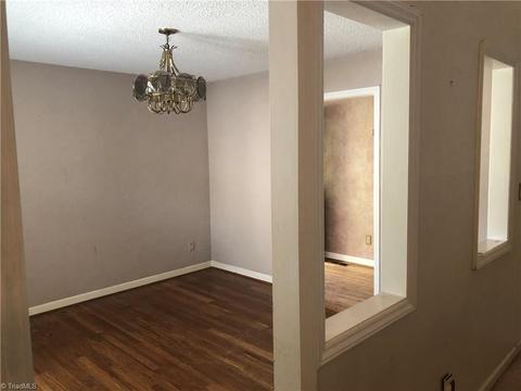 512 Old Mill Rd, High Point, NC 27265 photo 12