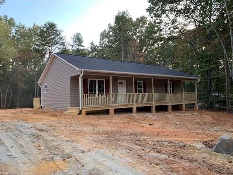 5249 Parinna Dr, Trinity, NC 27370 photo 1
