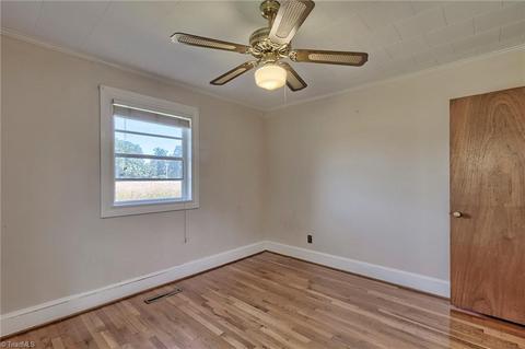 637 Sloans Mill Rd, Olin, NC 28660 photo 16