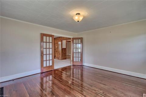 637 Sloans Mill Rd, Olin, NC 28660 photo 6