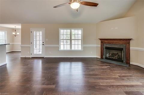112 Shining Way, Trinity, NC 27370 photo 5