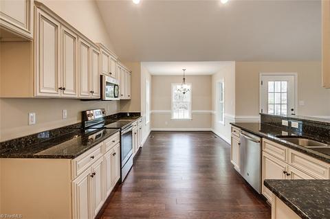 112 Shining Way, Trinity, NC 27370 photo 8