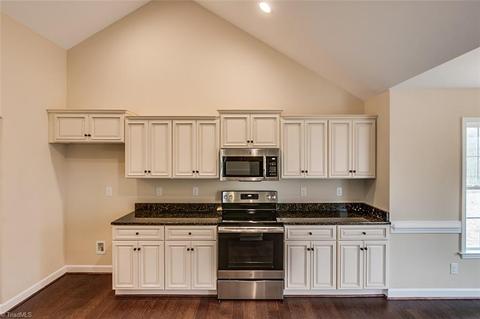 112 Shining Way, Trinity, NC 27370 photo 10