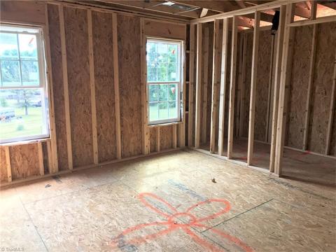 132 Brandy Ln, Madison, NC 27025 photo 9