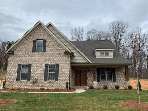2725 Bartlett Ln, Clemmons, NC 27012 photo 1
