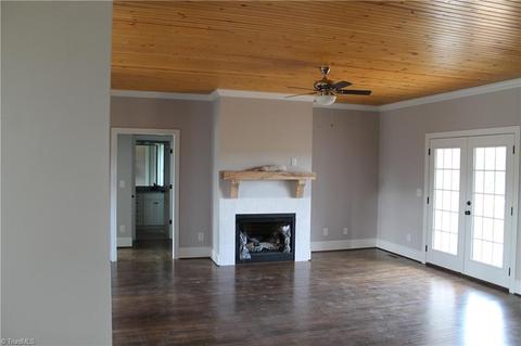 113 Venable Rd, Dobson, NC 27017 photo 7