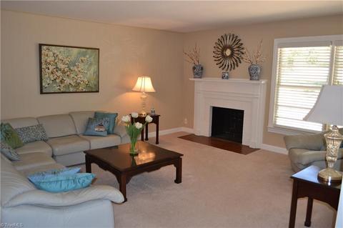 202 River Rd, Mayodan, NC 27027 photo 9