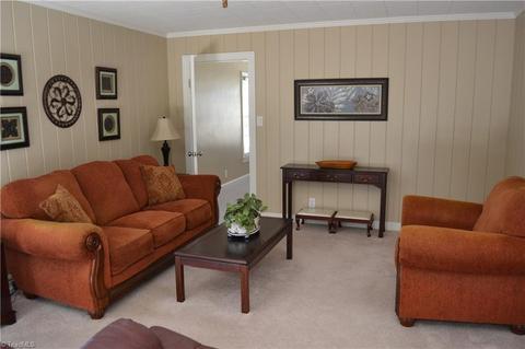 202 River Rd, Mayodan, NC 27027 photo 11