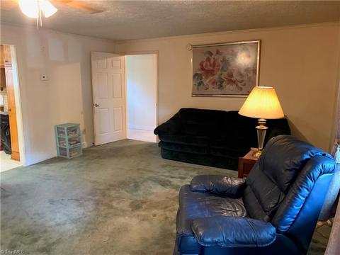 1025 Friendly Rd, Eden, NC 27288 photo 4