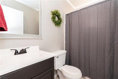 609 Brown St E, Randleman, NC 27317 photo 12