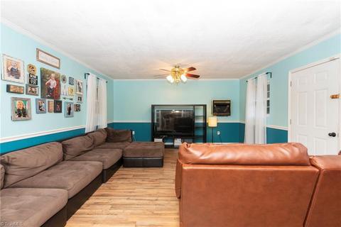 609 Brown St E, Randleman, NC 27317 photo 8