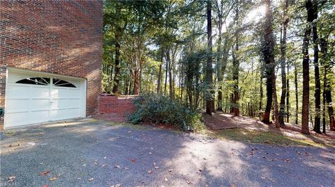 233 Leonard Rd, Pilot Mountain, NC 27041 photo 8