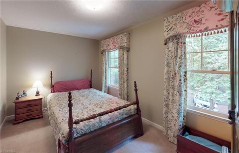 233 Leonard Rd, Pilot Mountain, NC 27041 photo 23