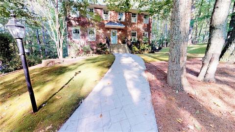 233 Leonard Rd, Pilot Mountain, NC 27041 photo 2