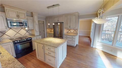 233 Leonard Rd, Pilot Mountain, NC 27041 photo 15