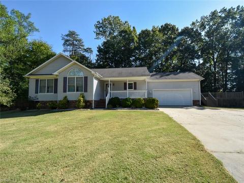 195 Running Cedar Rd, Madison, NC 27025 photo 1