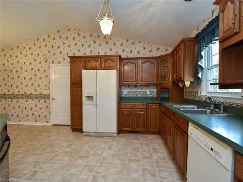 195 Running Cedar Rd, Madison, NC 27025 photo 9