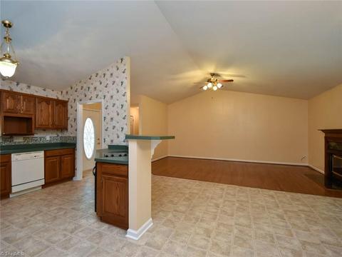 195 Running Cedar Rd, Madison, NC 27025 photo 6